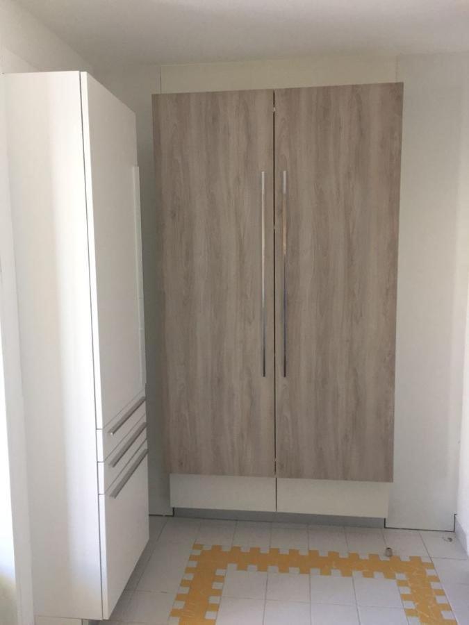 Tres Bel Appartement Avec Vue Mer, Acces Direct A La Plage Et Piscine Surveillee Saint-Francois  Exterior foto